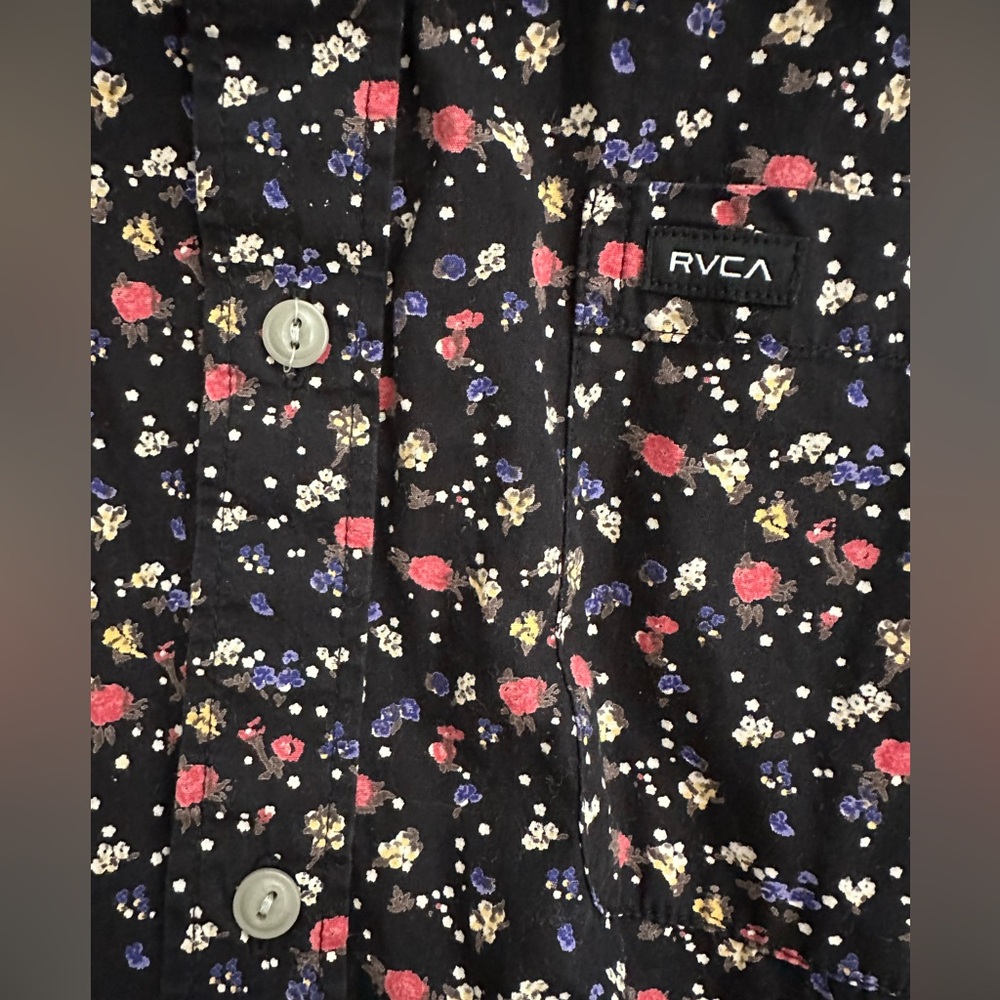 RVCA dark floral party shirt men’s L